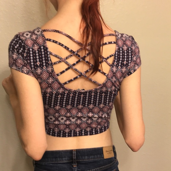 Charolette Russe Crop XS - Picture 3 of 3